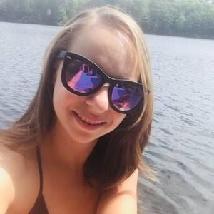 Meet your Posher, Janessa